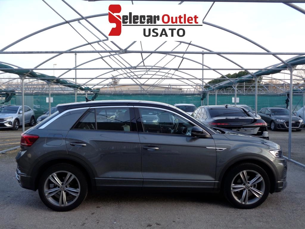 img-2 Volkswagen T-Roc Volkswagen SE-U76719