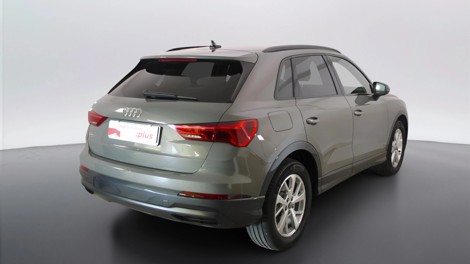 img-1 Audi Q3 Audi AU-U78103