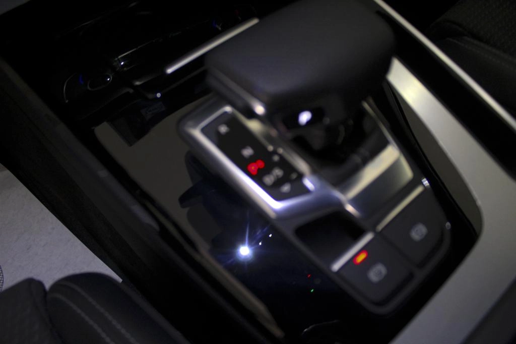 img-4 Audi Q5 Sportback Audi AU-U77842