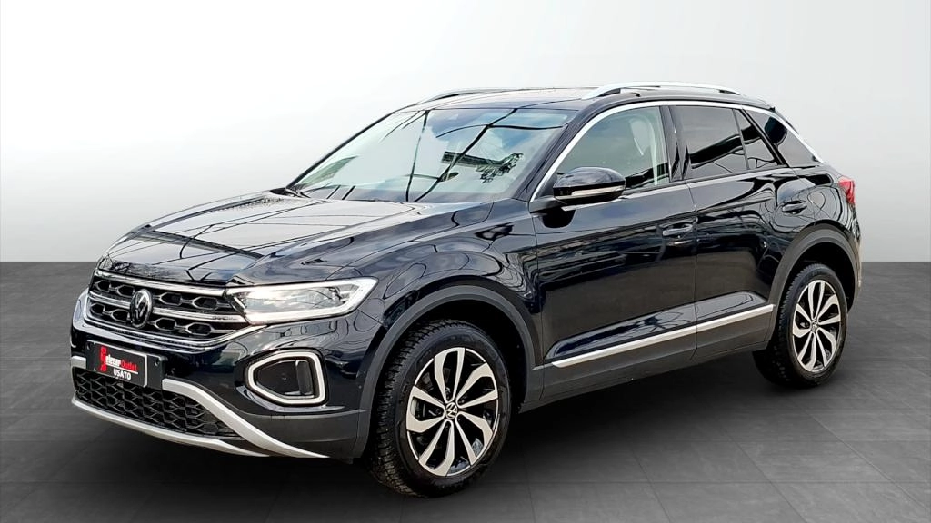 img-0 Volkswagen T-Roc Volkswagen SE-U77828