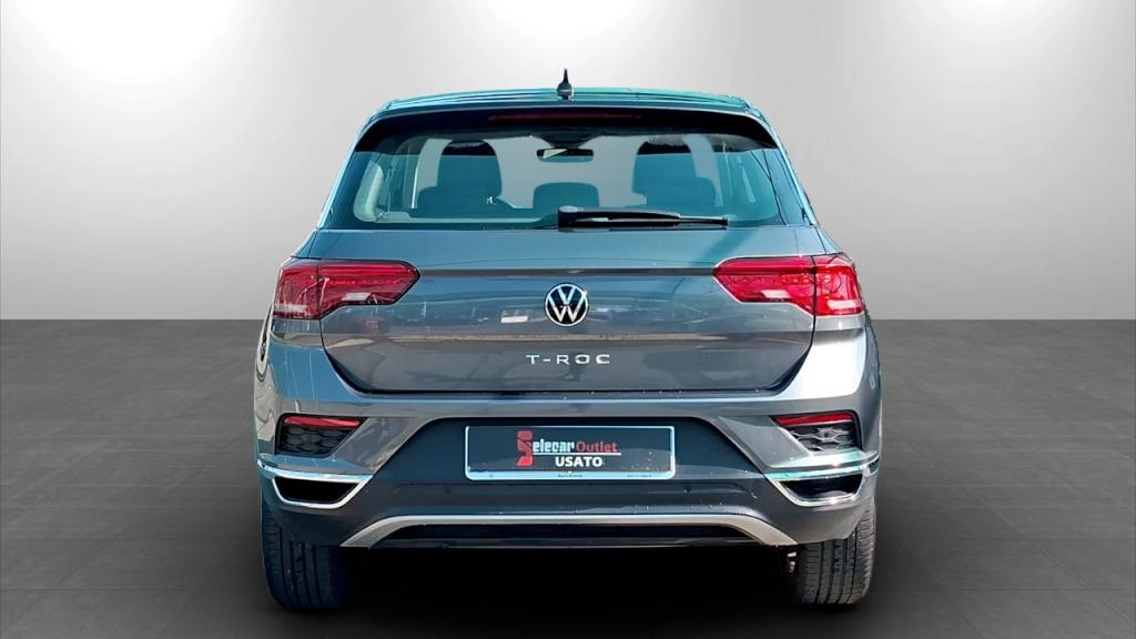 img-4 Volkswagen T-Roc Volkswagen SE-U78475