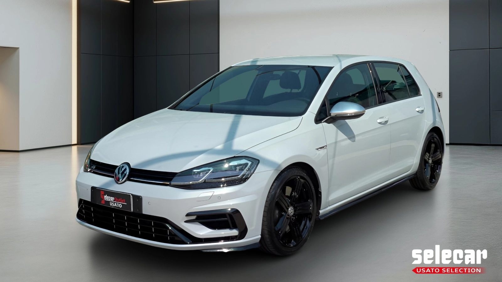 img-0 Volkswagen Golf Volkswagen SE-U76815