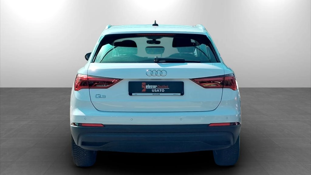 img-4 Audi Q3 Audi SE-U79282