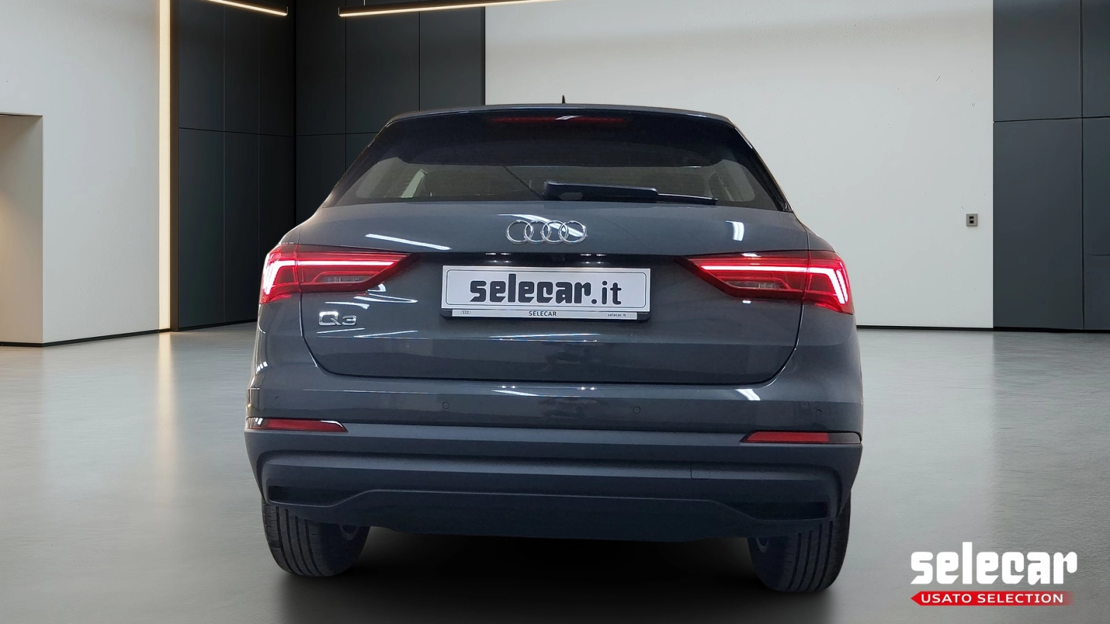 img-4 Audi Q3 Audi SE-U79671