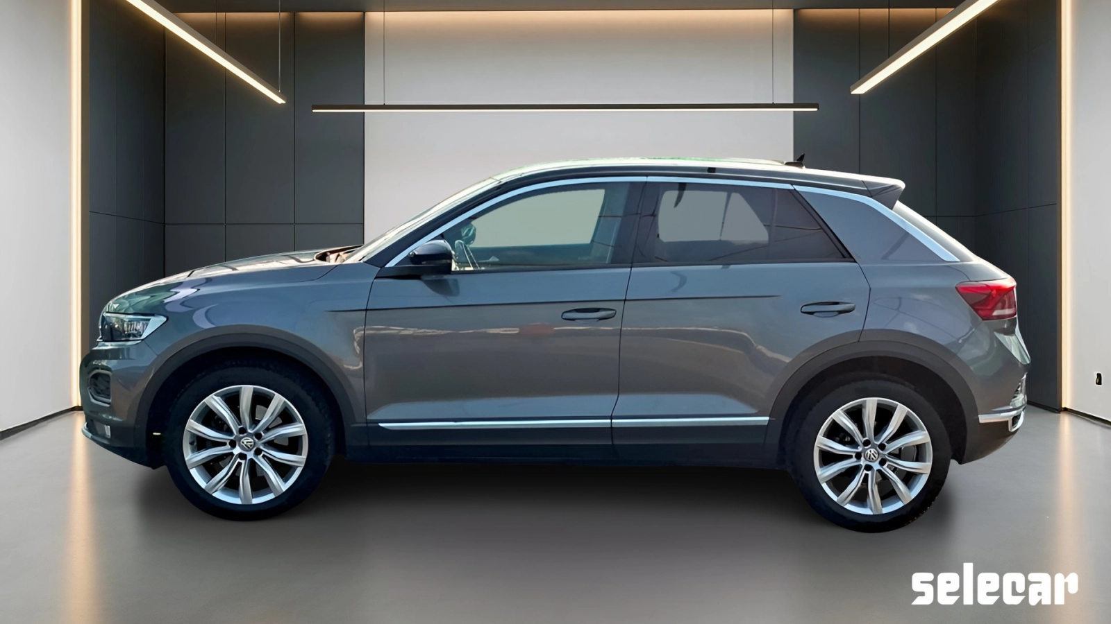 img-2 Volkswagen T-Roc Volkswagen SE-U78894