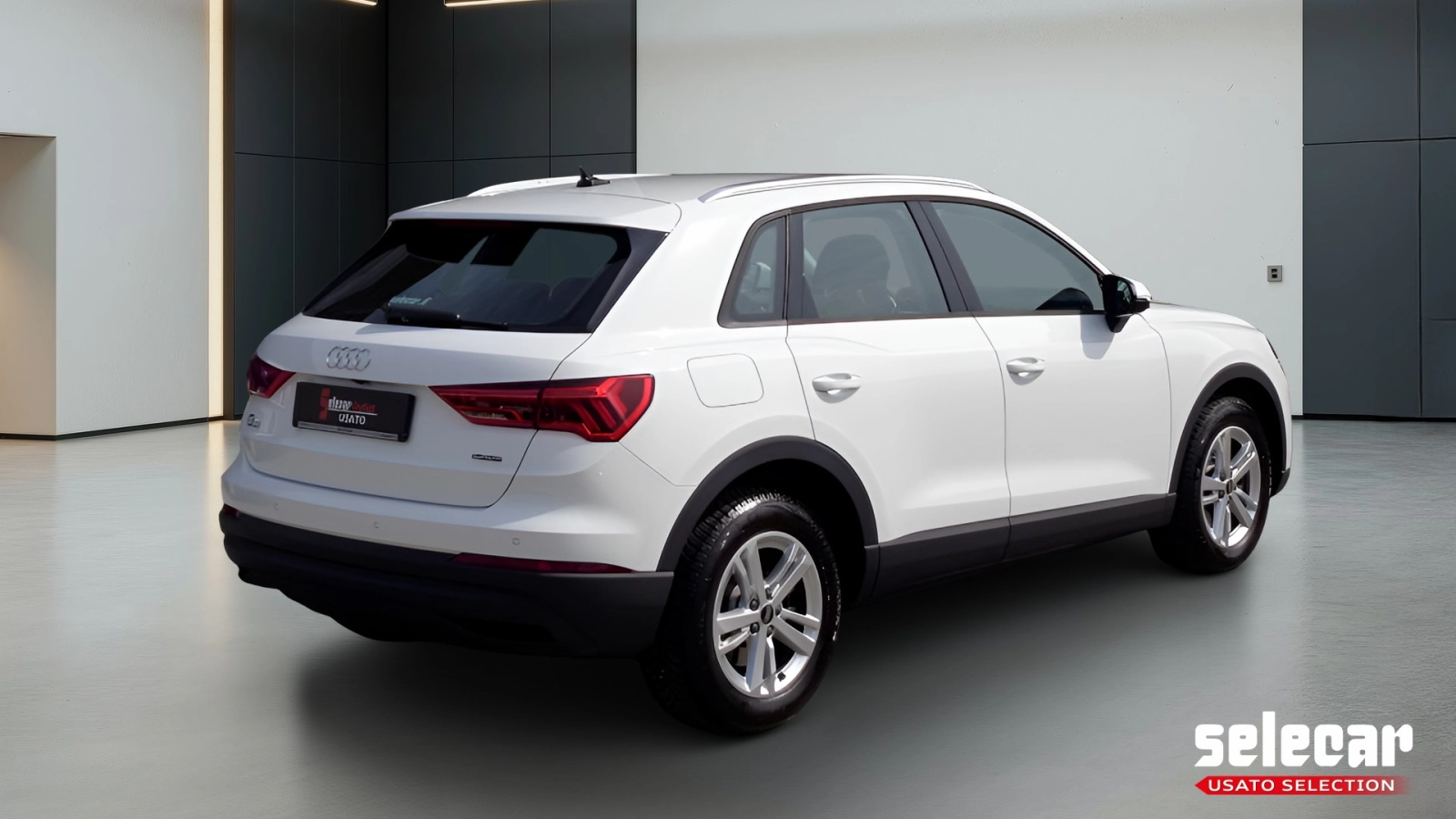 img-3 Audi Q3 Audi SE-U77707