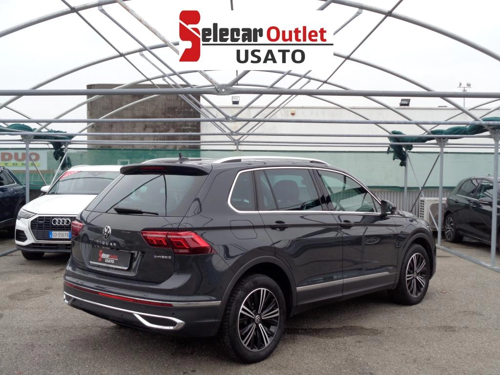 img-3 Volkswagen Tiguan Volkswagen SE-U78507