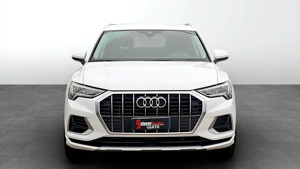 img-1 Audi Q3 Audi SE-U78737