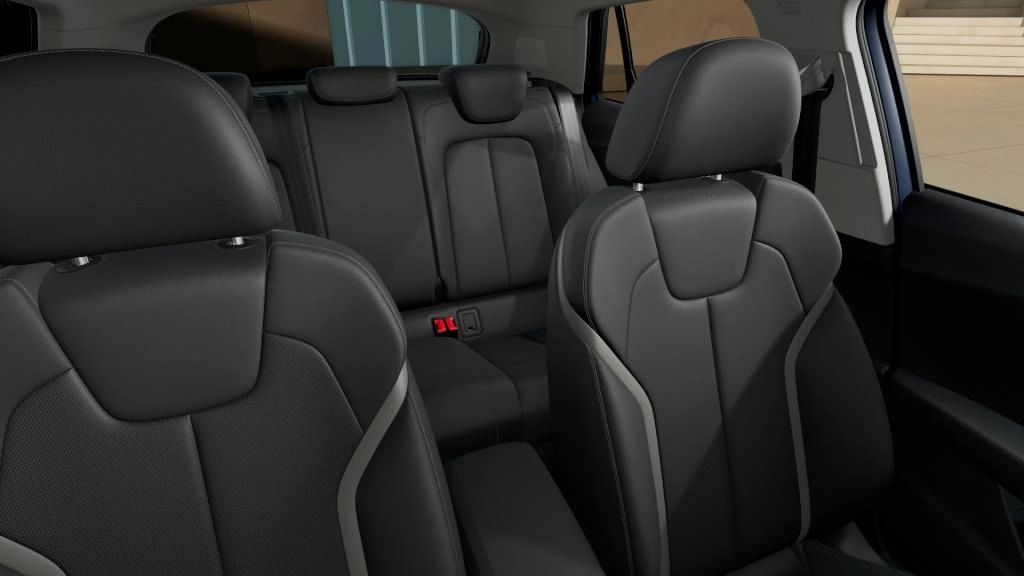 img-3 Audi Q2 Audi AU-N191007