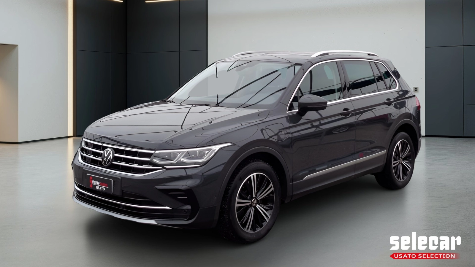 img-0 Volkswagen Tiguan Volkswagen SE-U78507