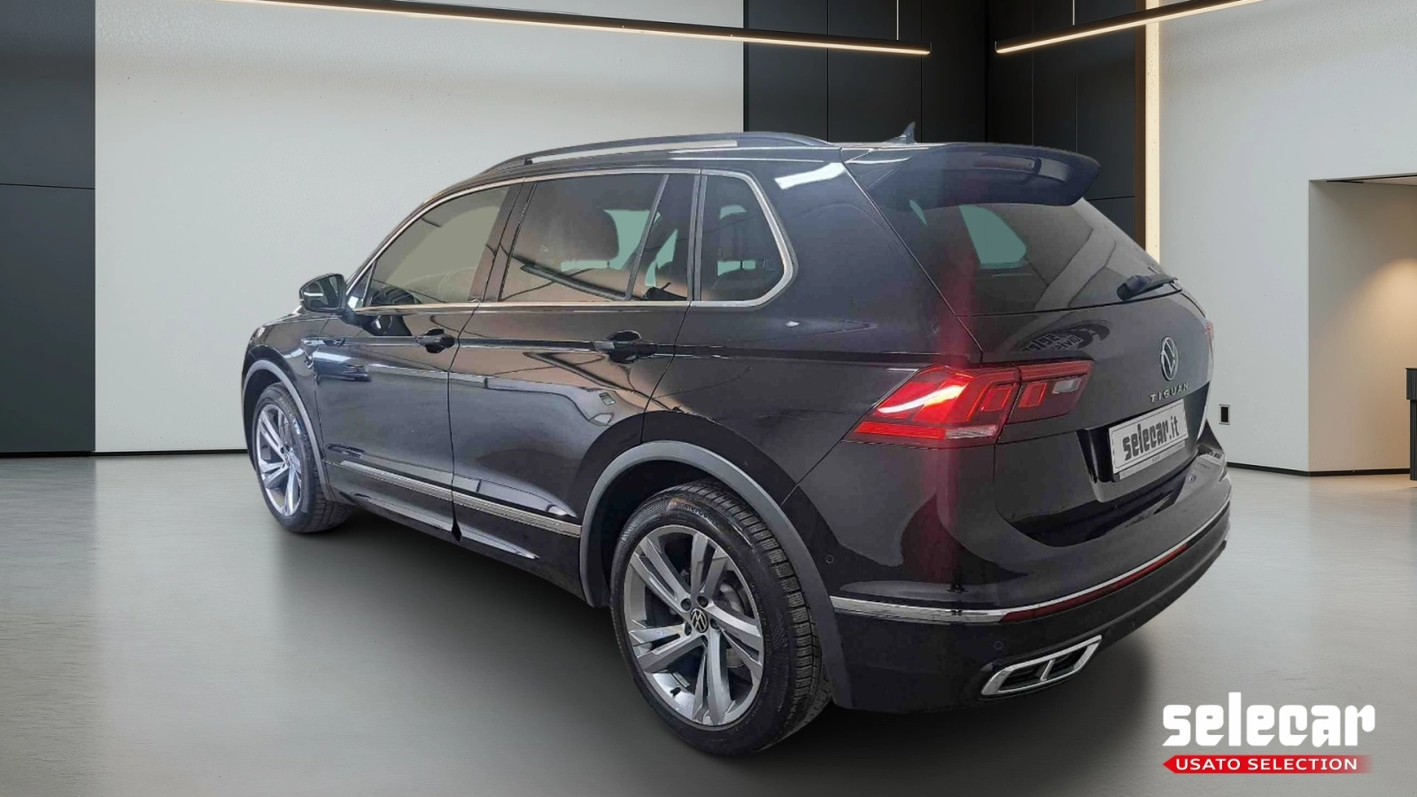 img-2 Volkswagen Tiguan Volkswagen SE-U78505
