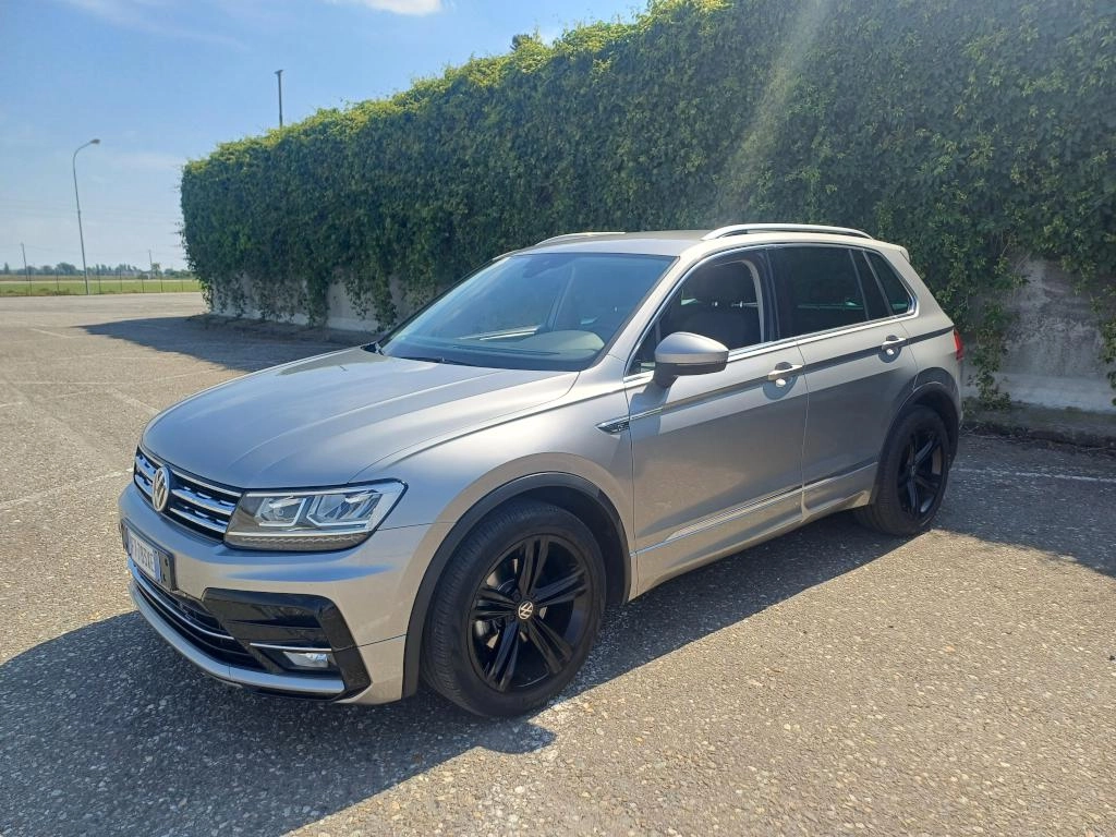 img-0 Volkswagen Tiguan Volkswagen SE-U78635