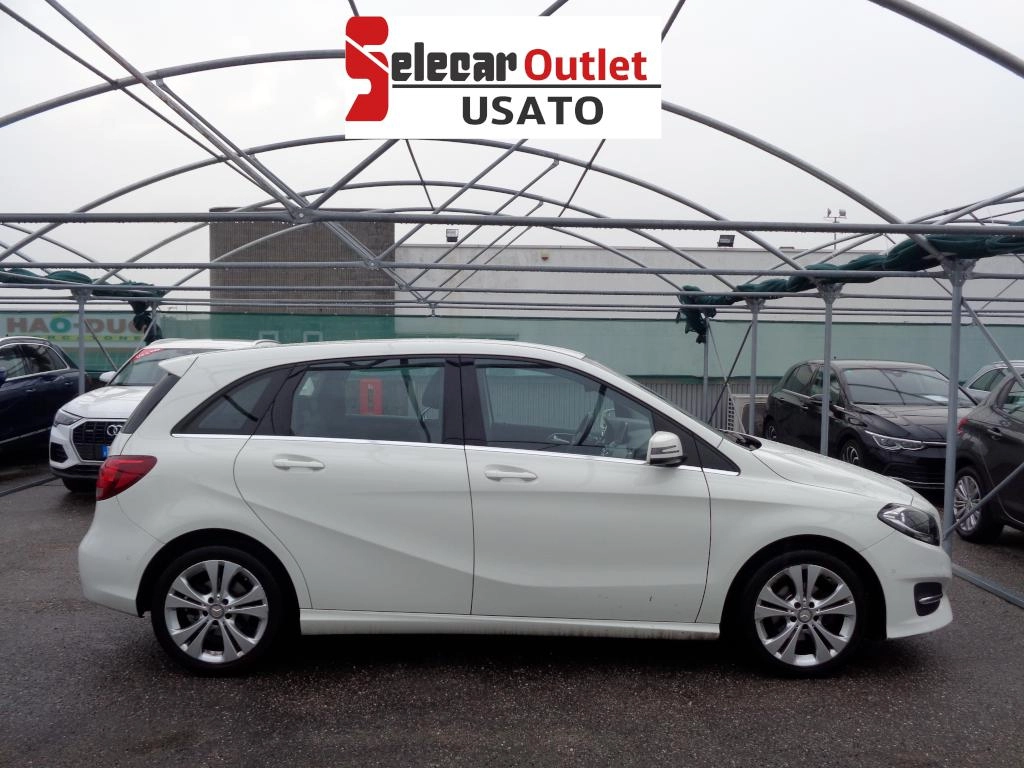 img-2 Mercedes-Benz Classe Mercedes-Benz SE-U77762