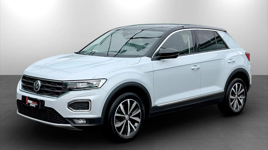 img-0 Volkswagen T-Roc Volkswagen SE-U78631
