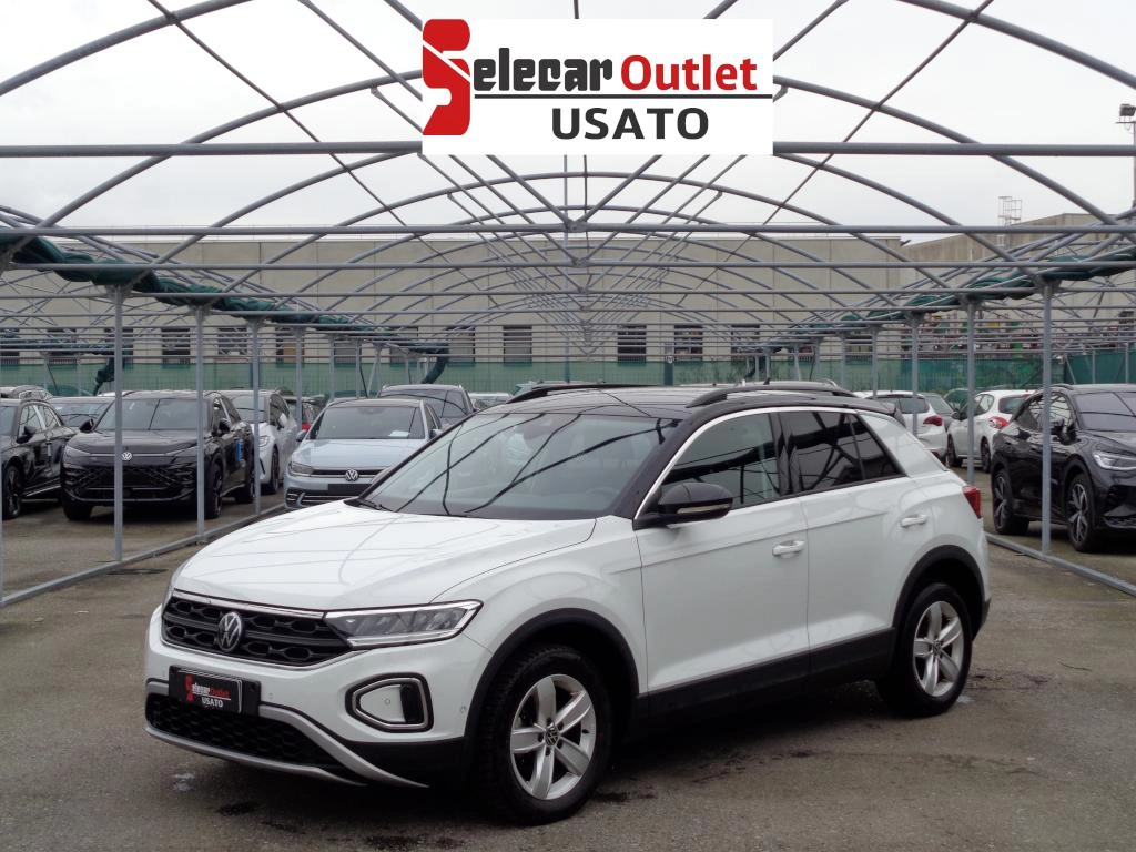 img-0 Volkswagen T-Roc Volkswagen SE-U78521