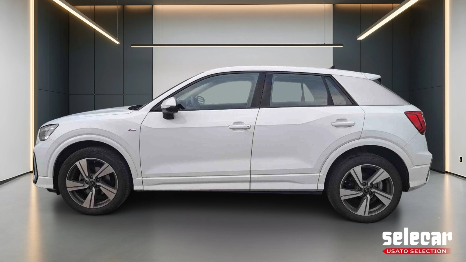 img-1 Audi Q2 Audi SE-U77703