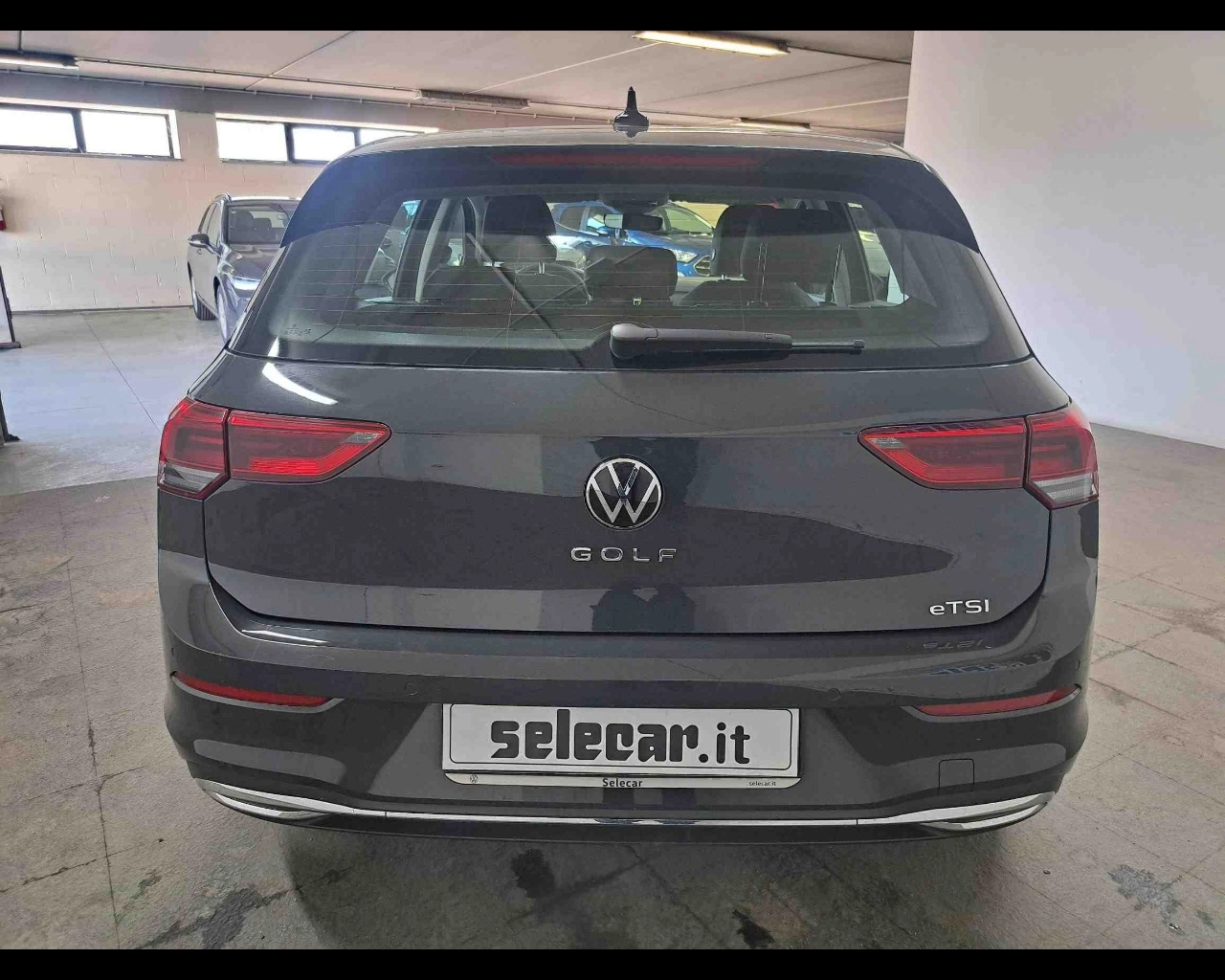 img-3 Volkswagen Golf Volkswagen SE-U78945