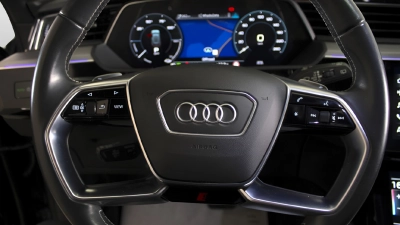 Audi e-tron - AU-U79034 