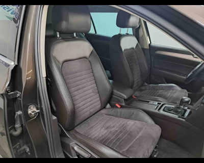 Volkswagen Passat - SE-U76145 