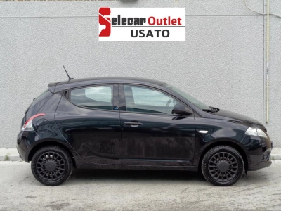 Lancia Ypsilon - SE-U76692 