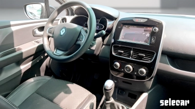 Renault Clio - SE-U77817 