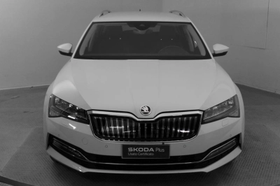 Skoda Superb - AU-U74777 