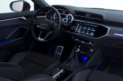 Audi Q3 Sportback - AU-U73007 