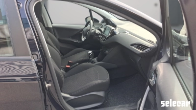 Peugeot 208 - SE-U79548 