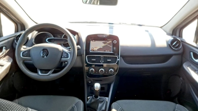 Renault Clio - SE-U78191 