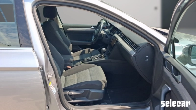 Volkswagen Passat - SE-U78887 