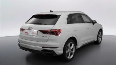 Audi Q3 - AU-U74402 