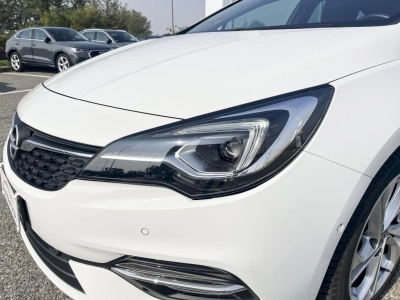 Opel Astra - SE-U77274 