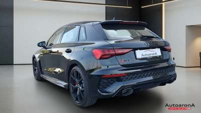 Audi S3 - AU-U79597 