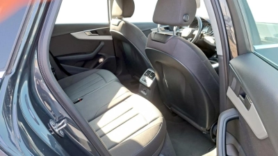 Audi A4 Avant - SE-U75353 