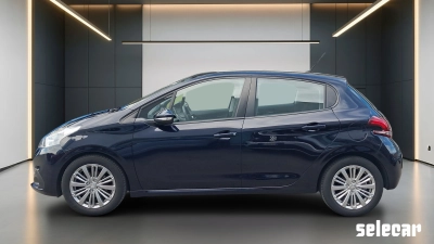 Peugeot 208 - SE-U79548 