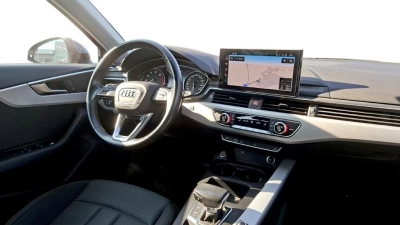 Audi A4 Avant - SE-U75353 