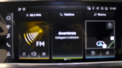 Audi Q3 Sportback - AU-U77604 