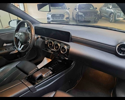 Mercedes-Benz Classe - SE-U78423 