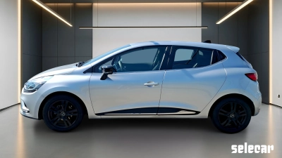 Renault Clio - SE-U78191 