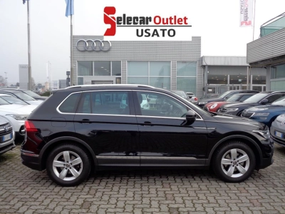Volkswagen Tiguan - SE-U75780 
