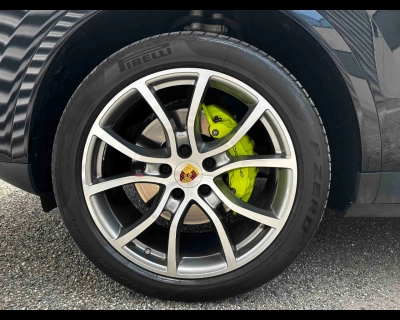 Porsche Cayenne - AU-U71599 
