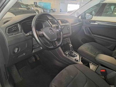 Volkswagen Tiguan - SE-U42156 