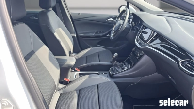 Opel Astra - SE-U77274 