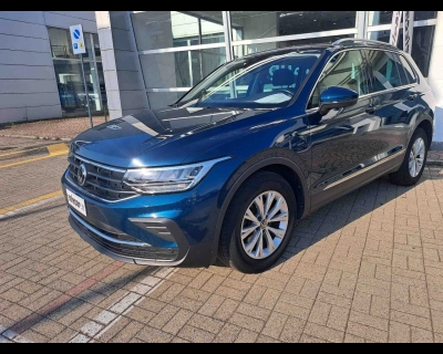 Volkswagen Tiguan - SE-U76048 