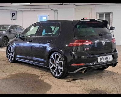 Volkswagen Golf - SE-U75371 