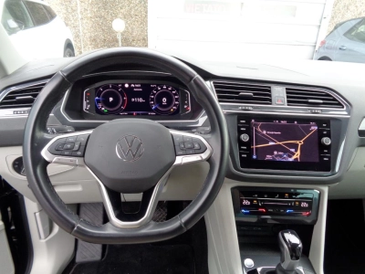 Volkswagen Tiguan - SE-U76582 