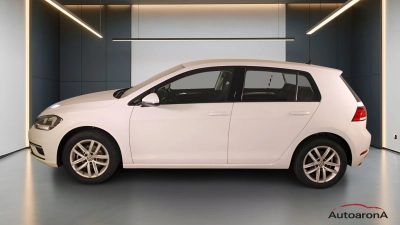 Volkswagen Golf - AU-U76310 