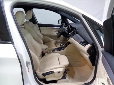 BMW Serie - SE-U77922 