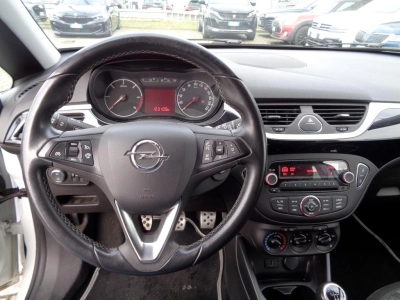 Opel Corsa - SE-U74585 