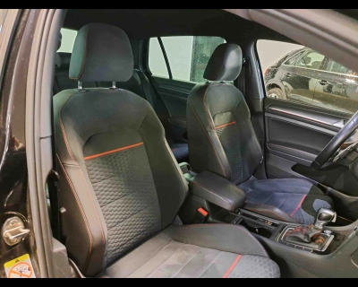 Volkswagen Golf - SE-U75371 